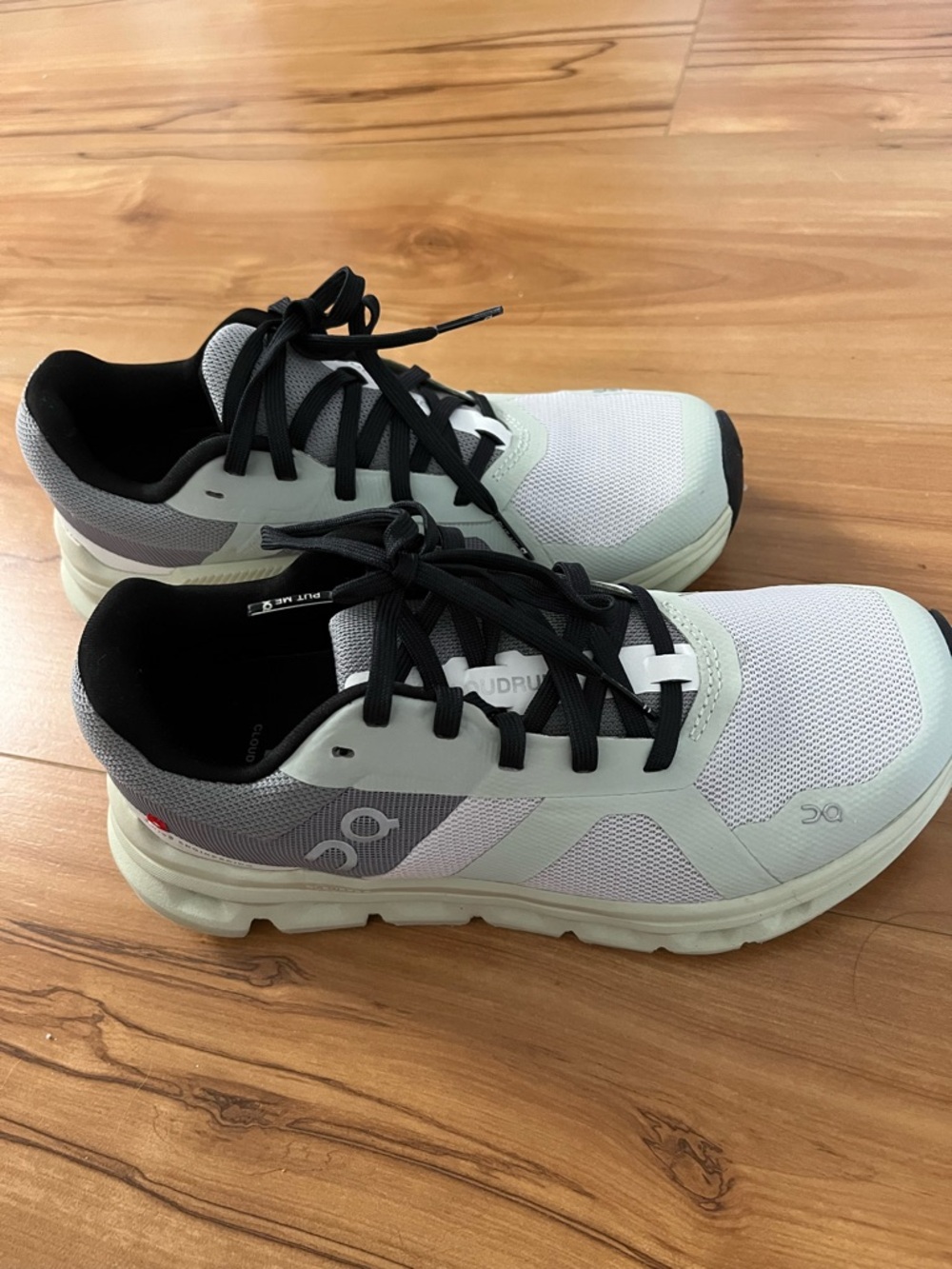 On Cloud Women's White & Gray Running Sneakers